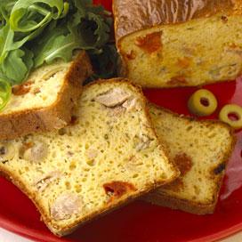 Cake au thon (tuna bread) | Une Plume dans la Cuisine