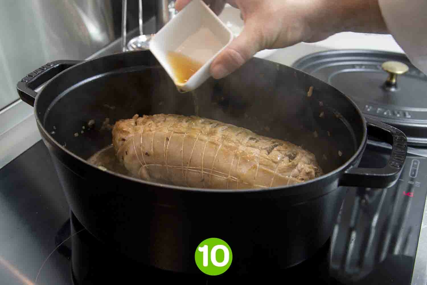 Rôti De Veau Aux Morilles Sauce Foie Gras